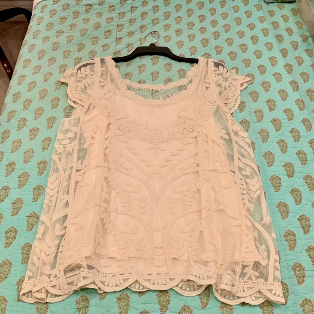 Lace ivory top
